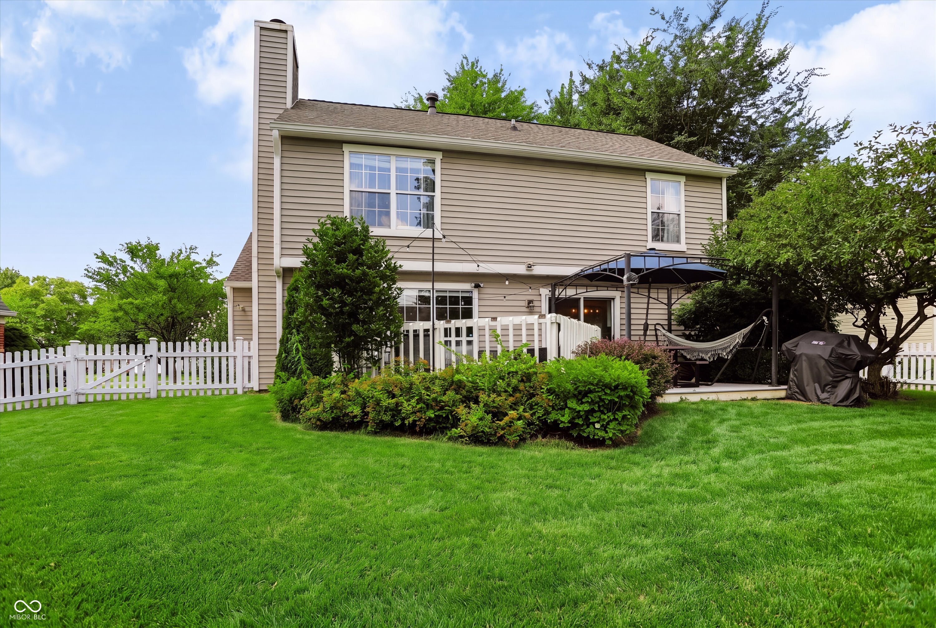 7713 Raleigh Lane Fishers, IN 46038 - Photo 4 of 59