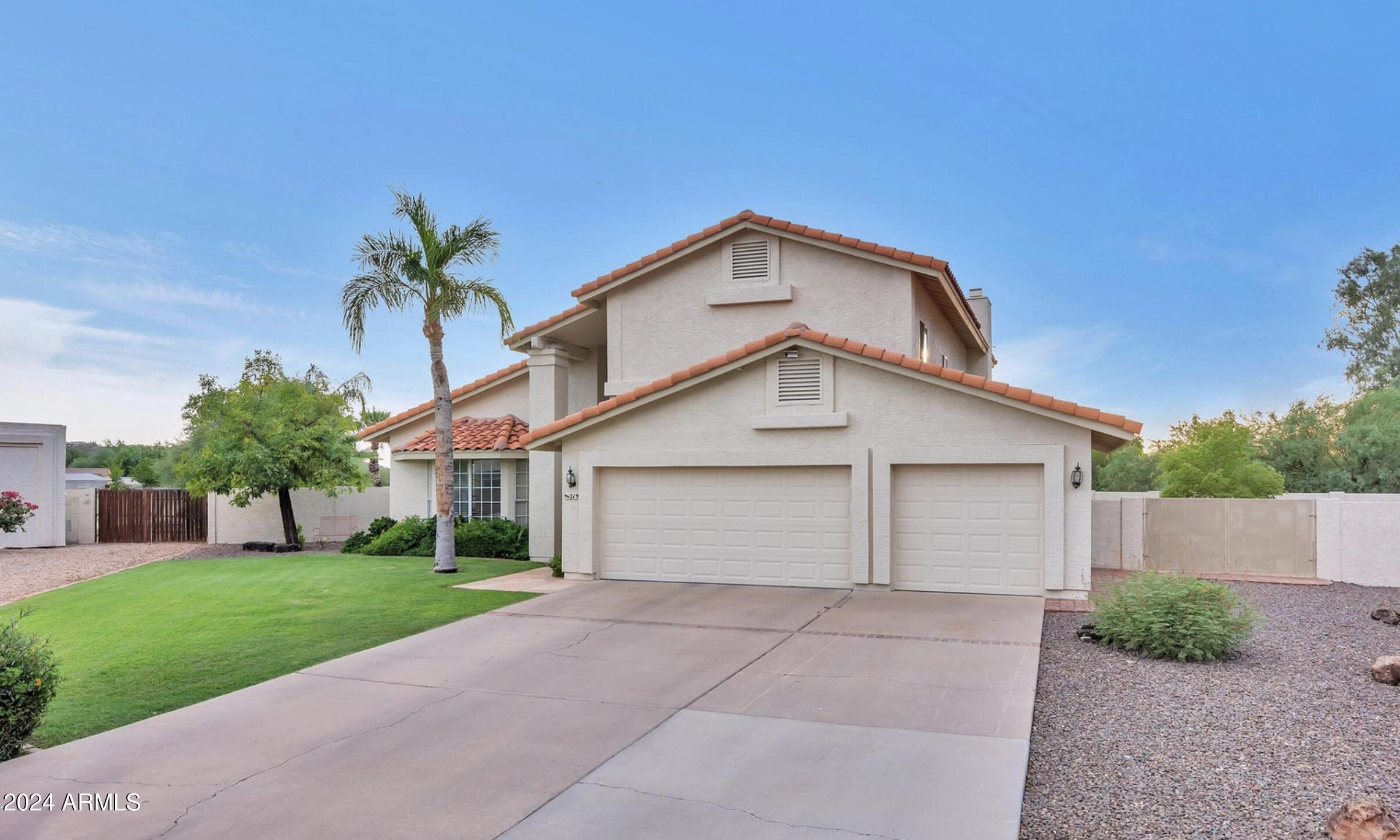 219 West Kathleen Road Phoenix, AZ 85023 - Photo 4 of 45 Front