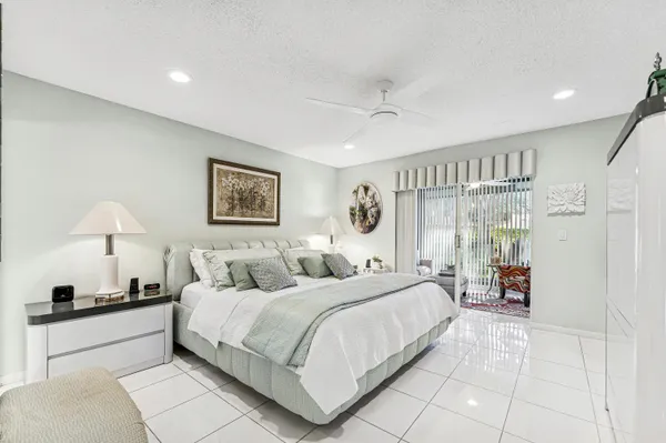 $340,000 | 6348 Pointe Pleasant Circle, Delray Beach, FL 33484