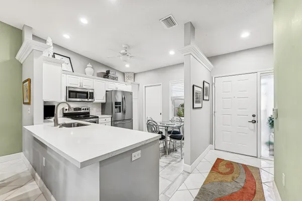 $340,000 | 6348 Pointe Pleasant Circle, Delray Beach, FL 33484