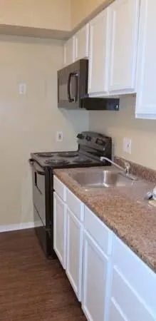 $230,000 | 105 East Tyler Street, Ennis, TX 75119