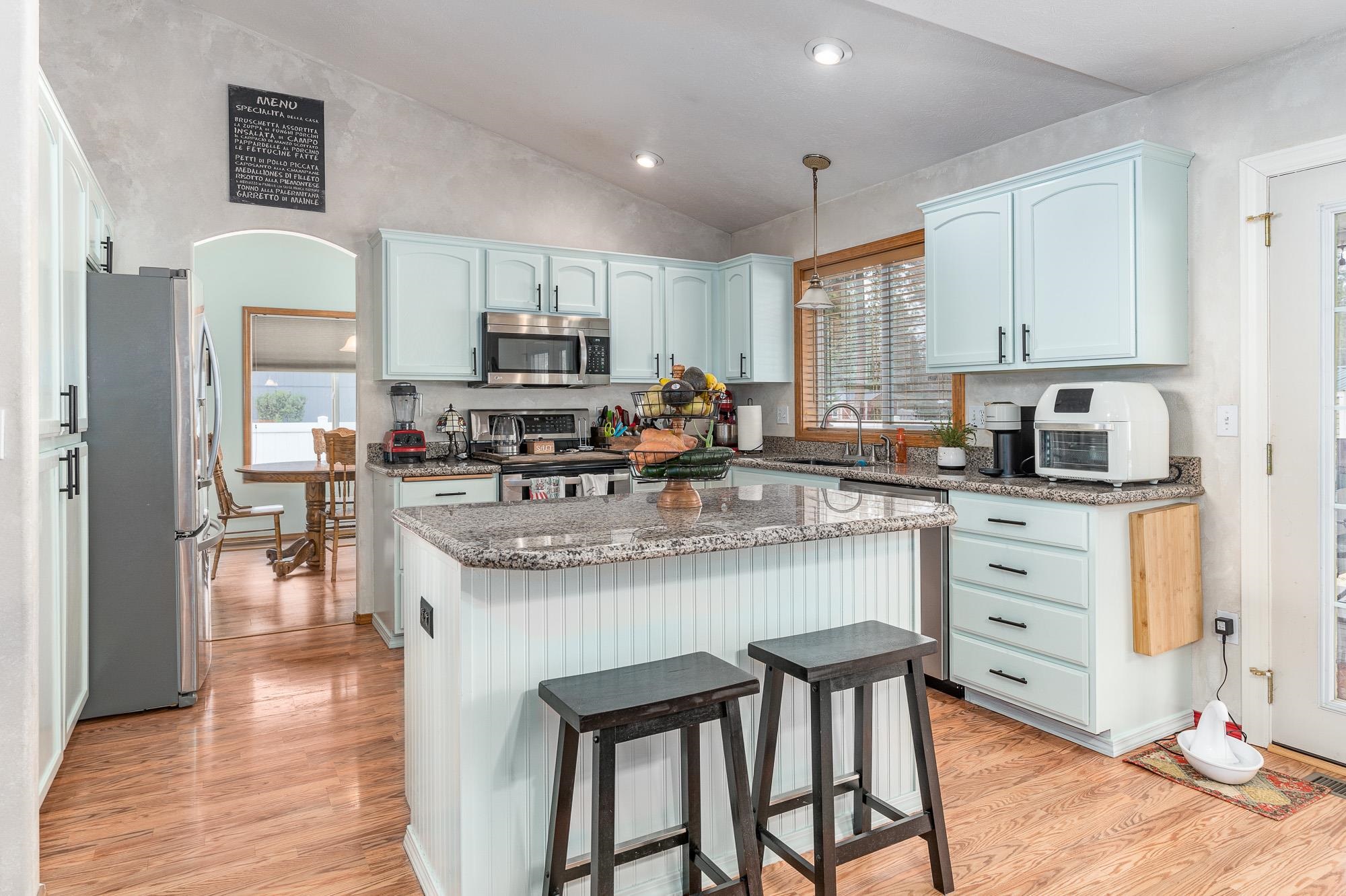 4413 East Winfield Road Mead, WA 99021 - Photo 5 of 35