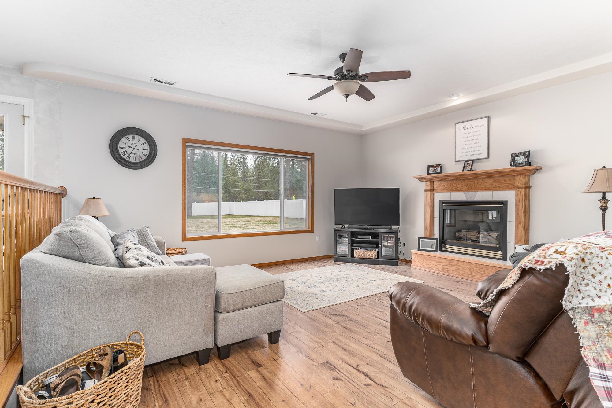 4413 East Winfield Road Mead, WA 99021 - Photo 9 of 35