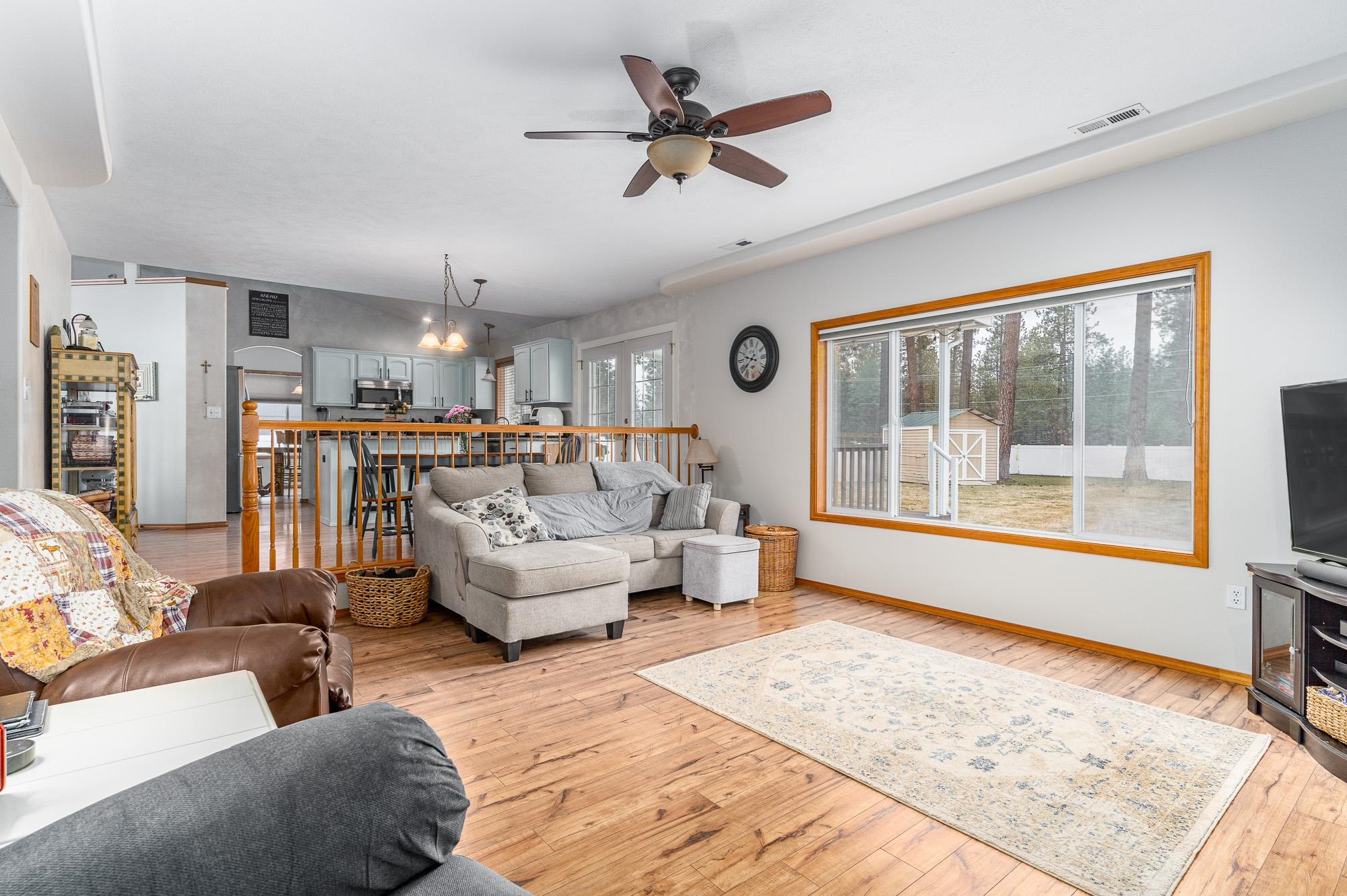 4413 East Winfield Road Mead, WA 99021 - Photo 10 of 35