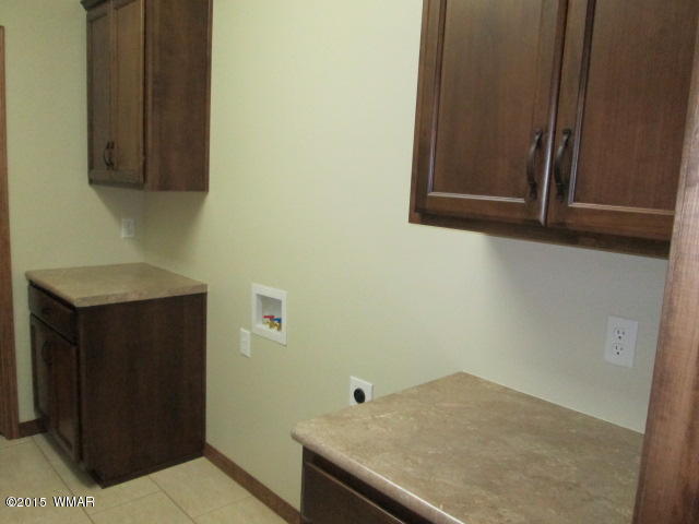 4731 West Hawthorn Road Show Low, AZ 85901 - Photo 12 of 27 Gallery Image 12
