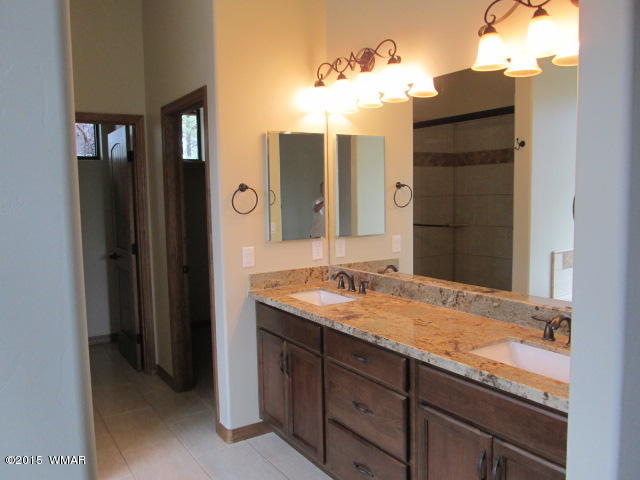 4731 West Hawthorn Road Show Low, AZ 85901 - Photo 15 of 27 Gallery Image 15