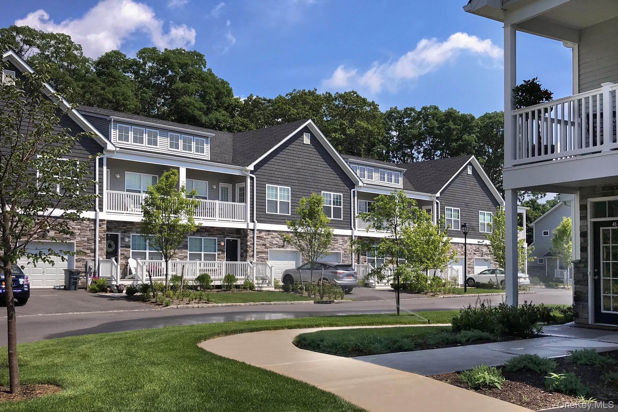 495 Middle Country Road, Unit 24 Selden, NY 11784 - Photo 1 of 4