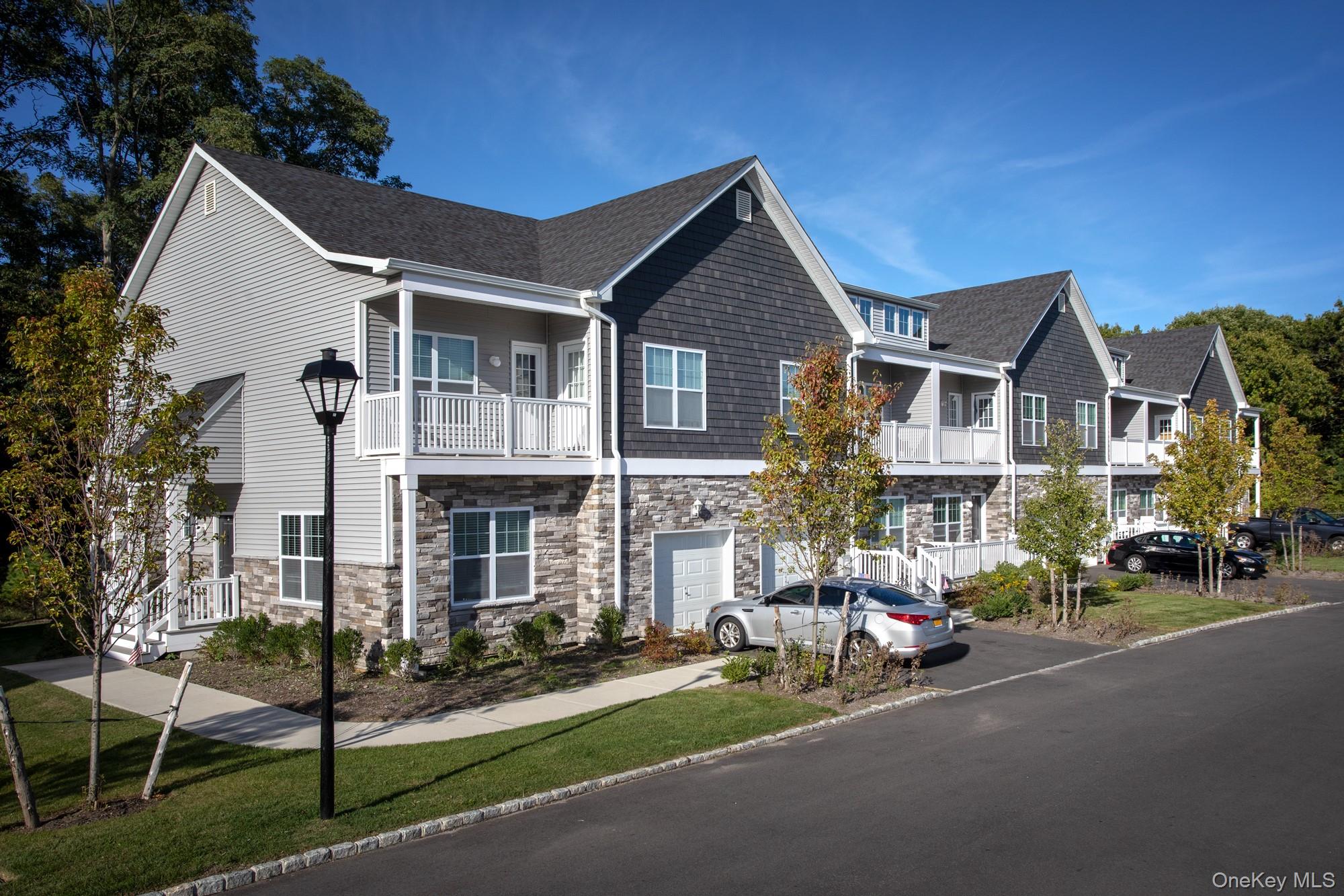 495 Middle Country Road, Unit 24 Selden, NY 11784 - Photo 4 of 4