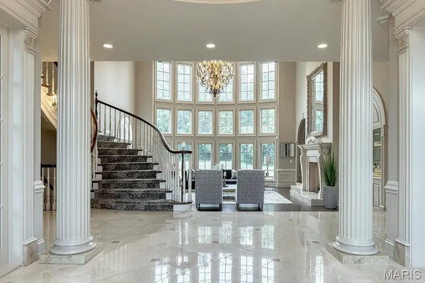 $3,295,000 | 1103 Highland Pointe Drive, St. Louis, MO 63131