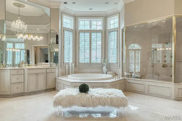 $3,295,000 | 1103 Highland Pointe Drive, Town and Country, MO 63131