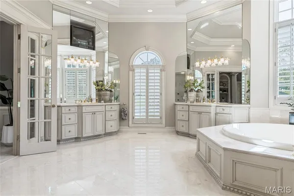 $3,295,000 | 1103 Highland Pointe Drive, Town and Country, MO 63131