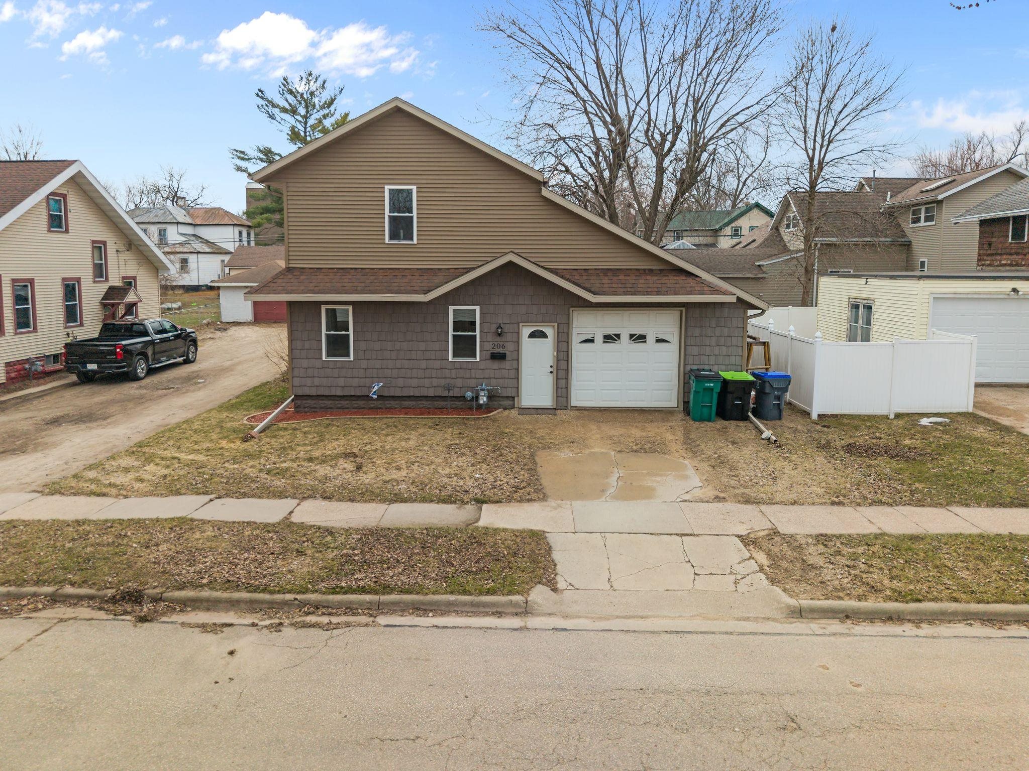 206 East Spring Street New London, WI 54961 - Photo 1 of 1 Gallery Image 1