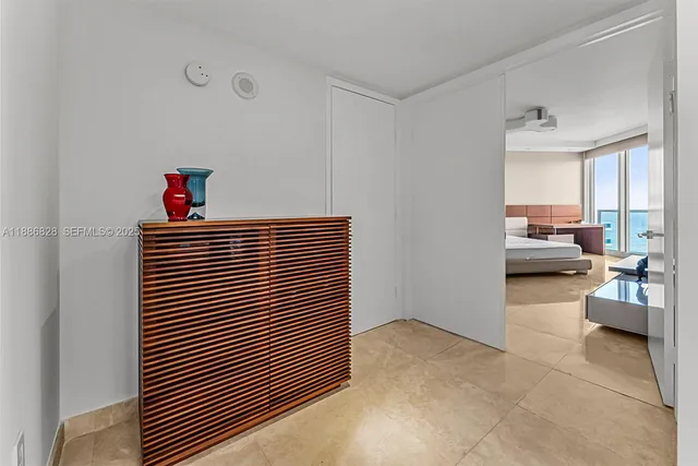 $10,800 | 19333 Collins Avenue, Unit 2607, Sunny Isles Beach, FL 33160