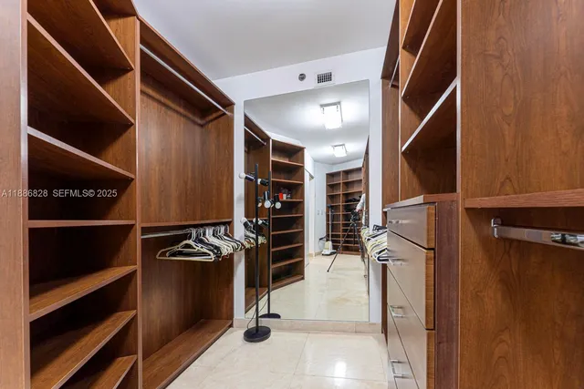 $10,800 | 19333 Collins Avenue, Unit 2607, Sunny Isles Beach, FL 33160