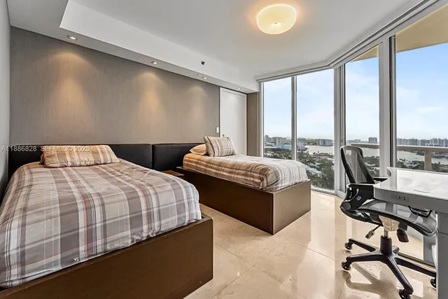 $10,800 | 19333 Collins Avenue, Unit 2607, Sunny Isles Beach, FL 33160