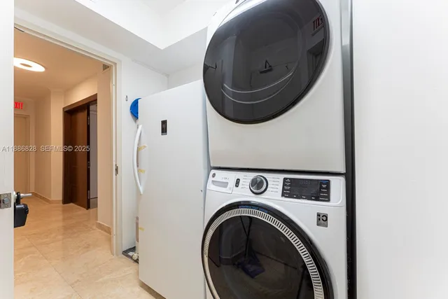 $10,800 | 19333 Collins Avenue, Unit 2607, Sunny Isles Beach, FL 33160