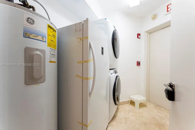 $10,800 | 19333 Collins Avenue, Unit 2607, Sunny Isles Beach, FL 33160