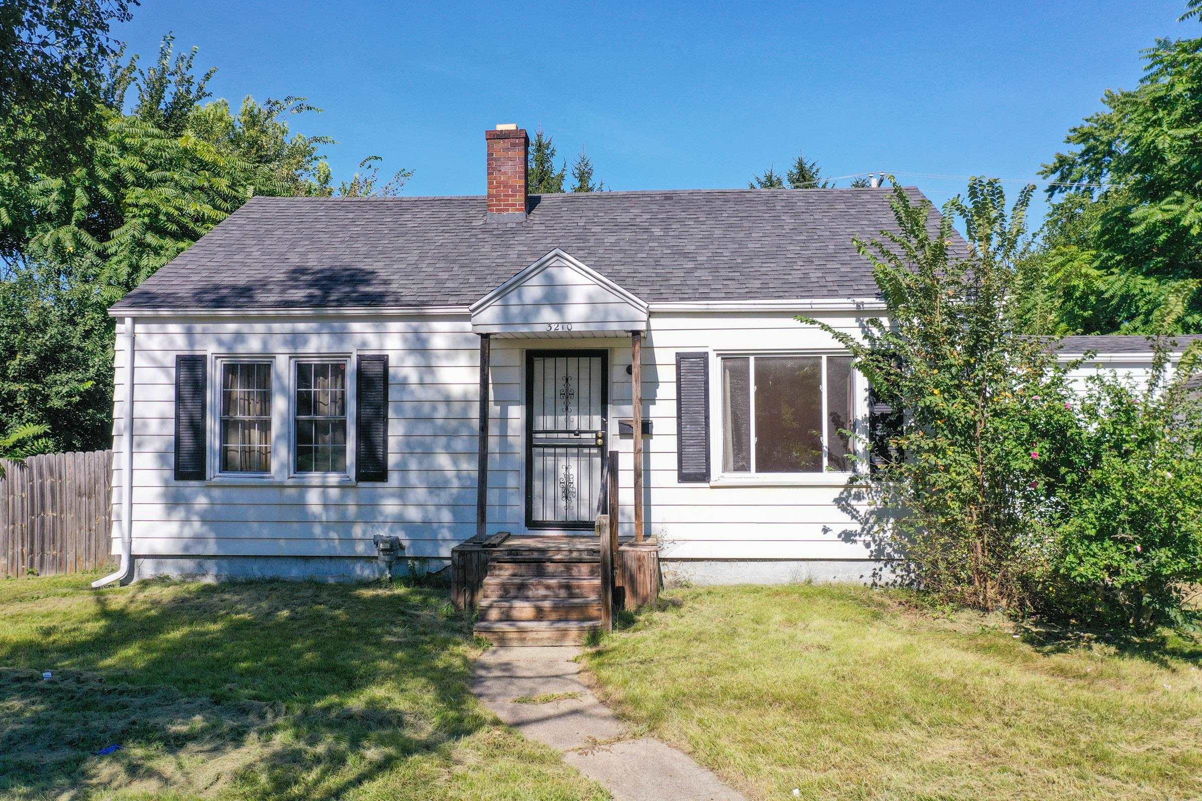 3210 Beecher Road Flint, MI 48503 - Photo 1 of 33 50162093-0e99e97a-f2ce-4c4c-8c44-85cf33b317ae.JPG