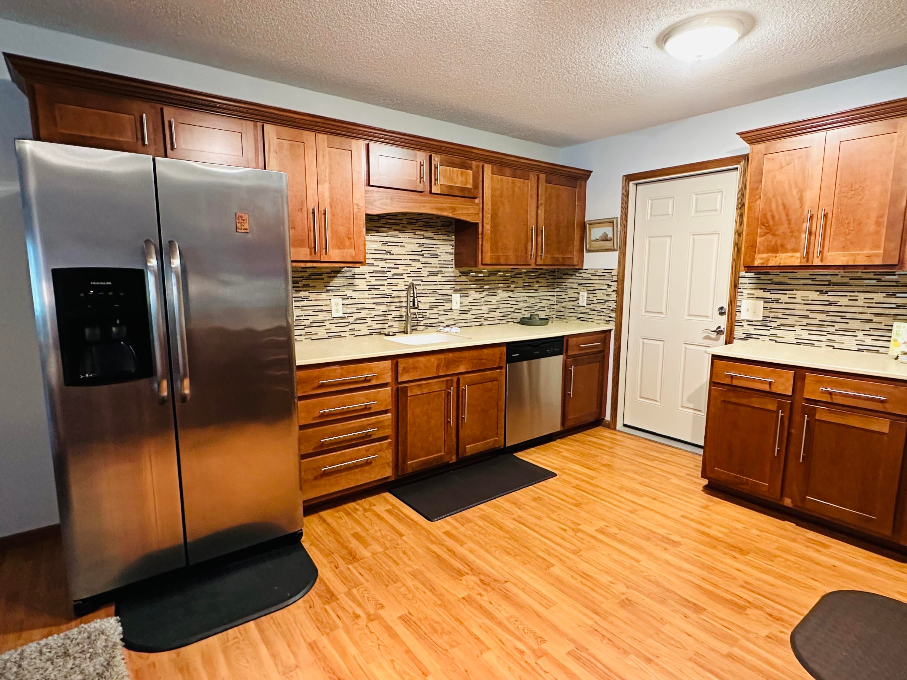 150 Riverside Drive Cheboygan, MI 49721 - Photo 4 of 22 Gallery Image 4