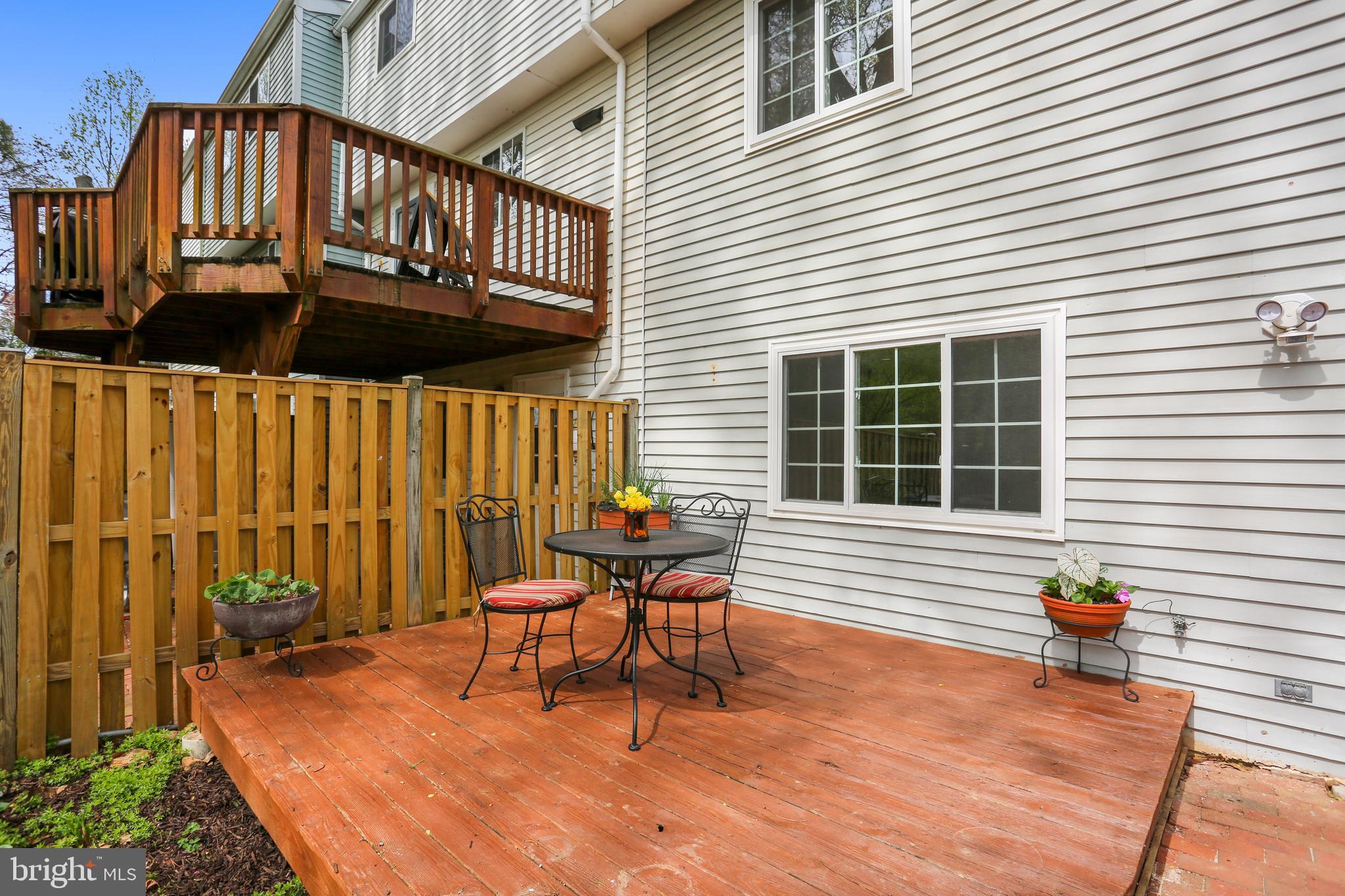 10310 Apple Ridge Road Montgomery Village, MD 20886 - Photo 28 of 32 Exterior-Deck