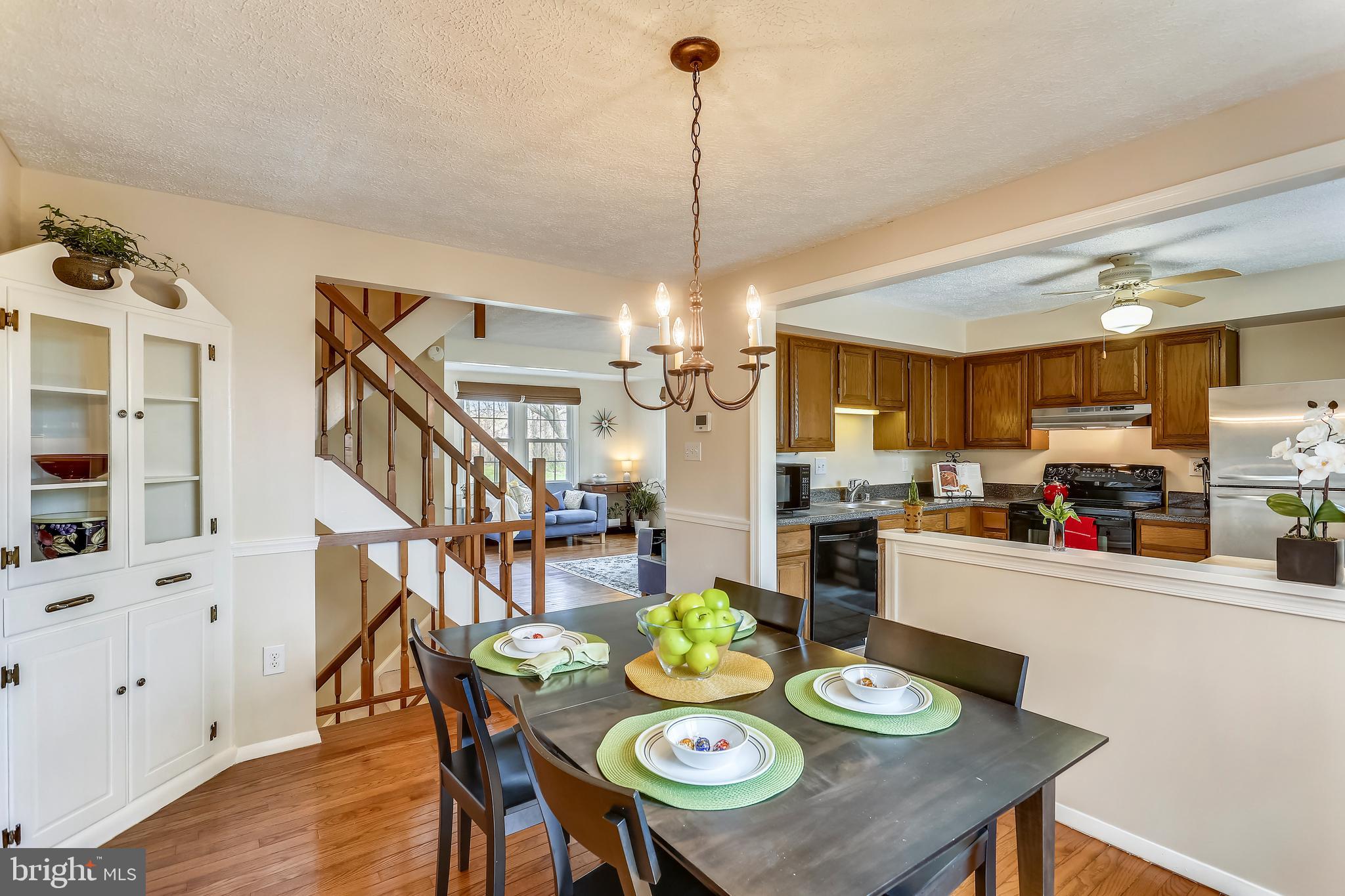 10310 Apple Ridge Road Montgomery Village, MD 20886 - Photo 7 of 32 Main Level-Dining Room