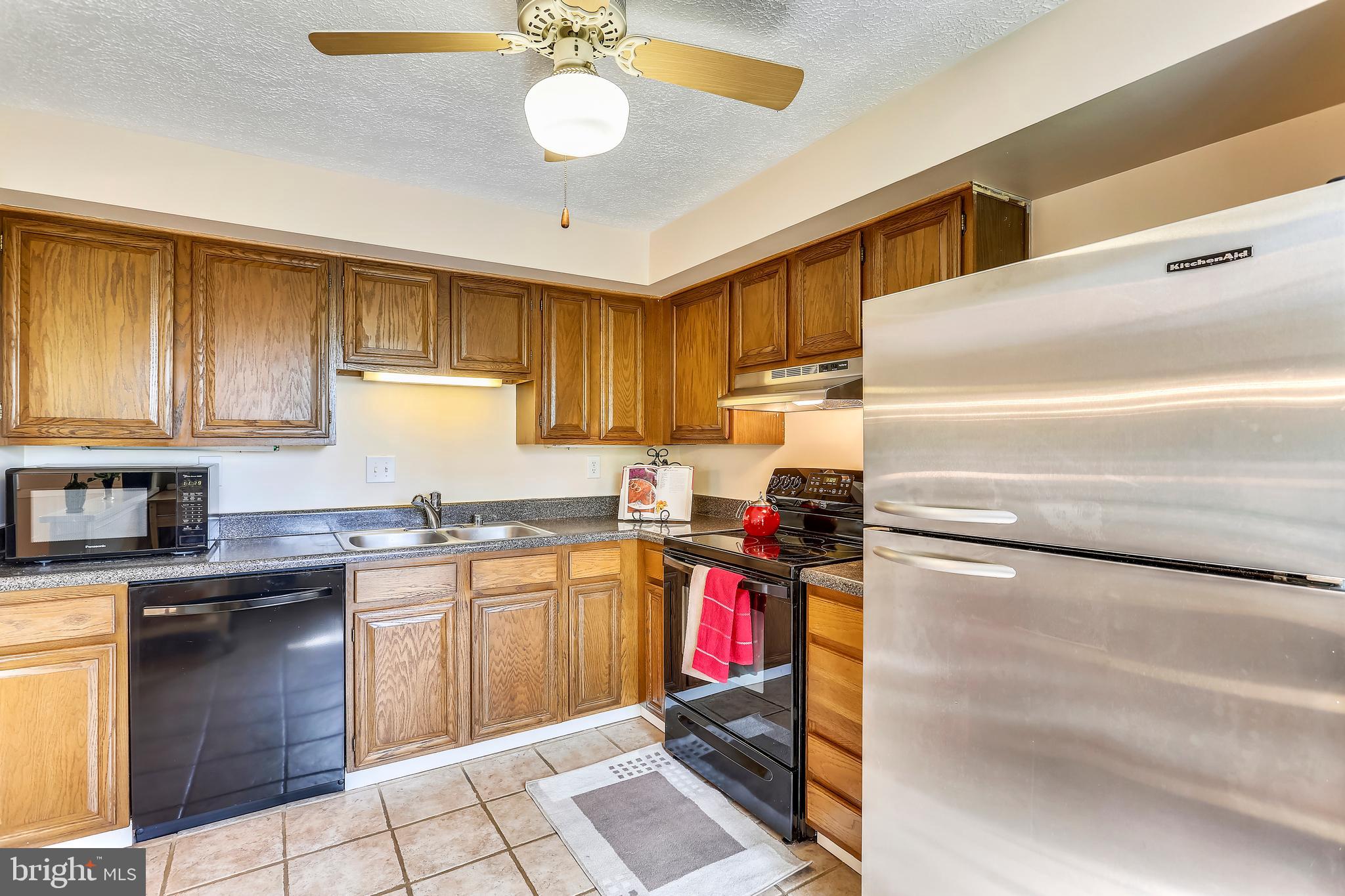 10310 Apple Ridge Road Montgomery Village, MD 20886 - Photo 10 of 32 Main Level-Kitchen