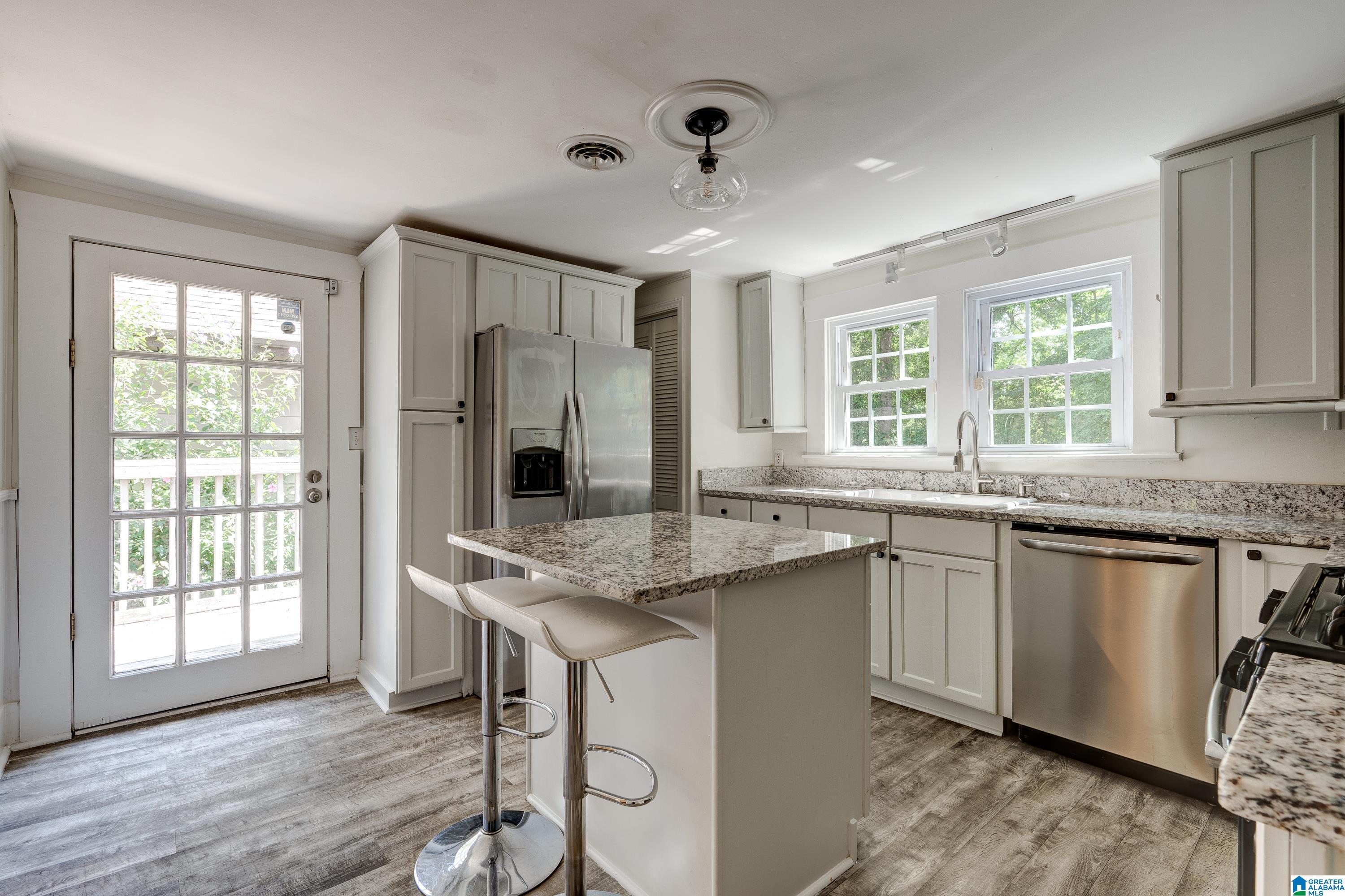 129 Chestnut Street Birmingham, AL 35210 - Photo 12 of 30