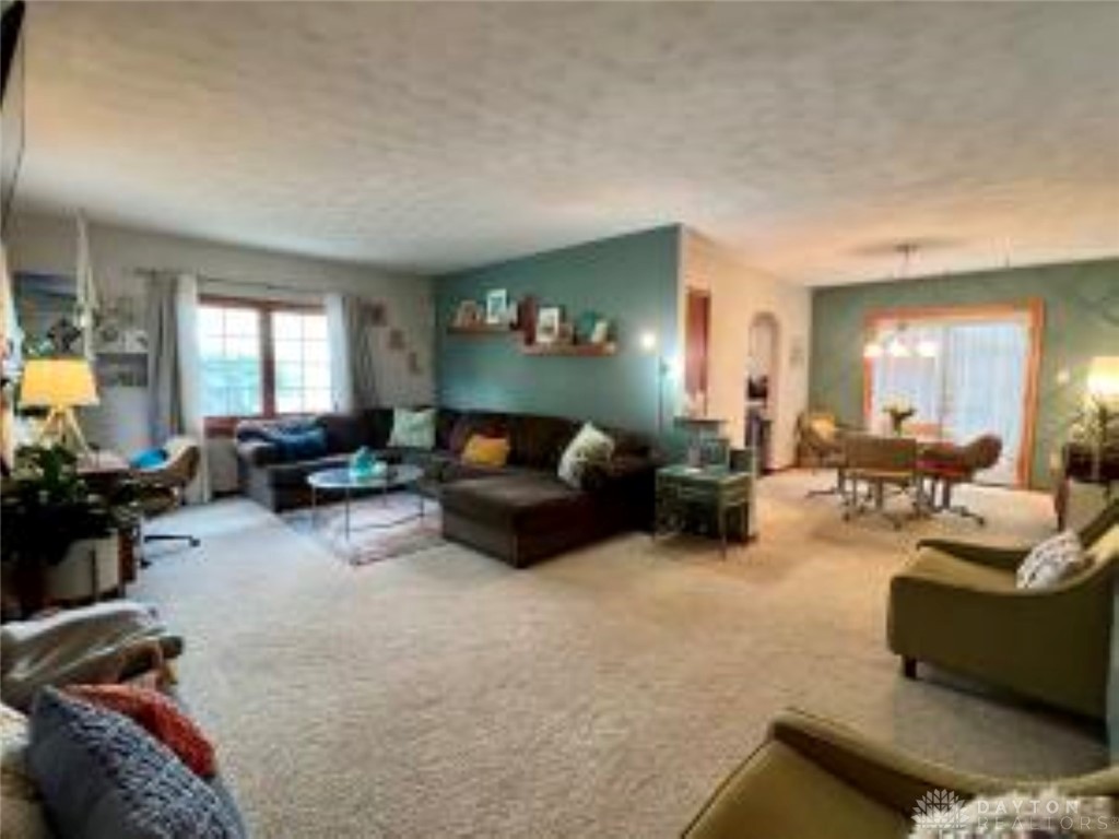 2159 Harshman Boulevard Springfield, OH 45504 - Photo 8 of 33 Gallery Image 8