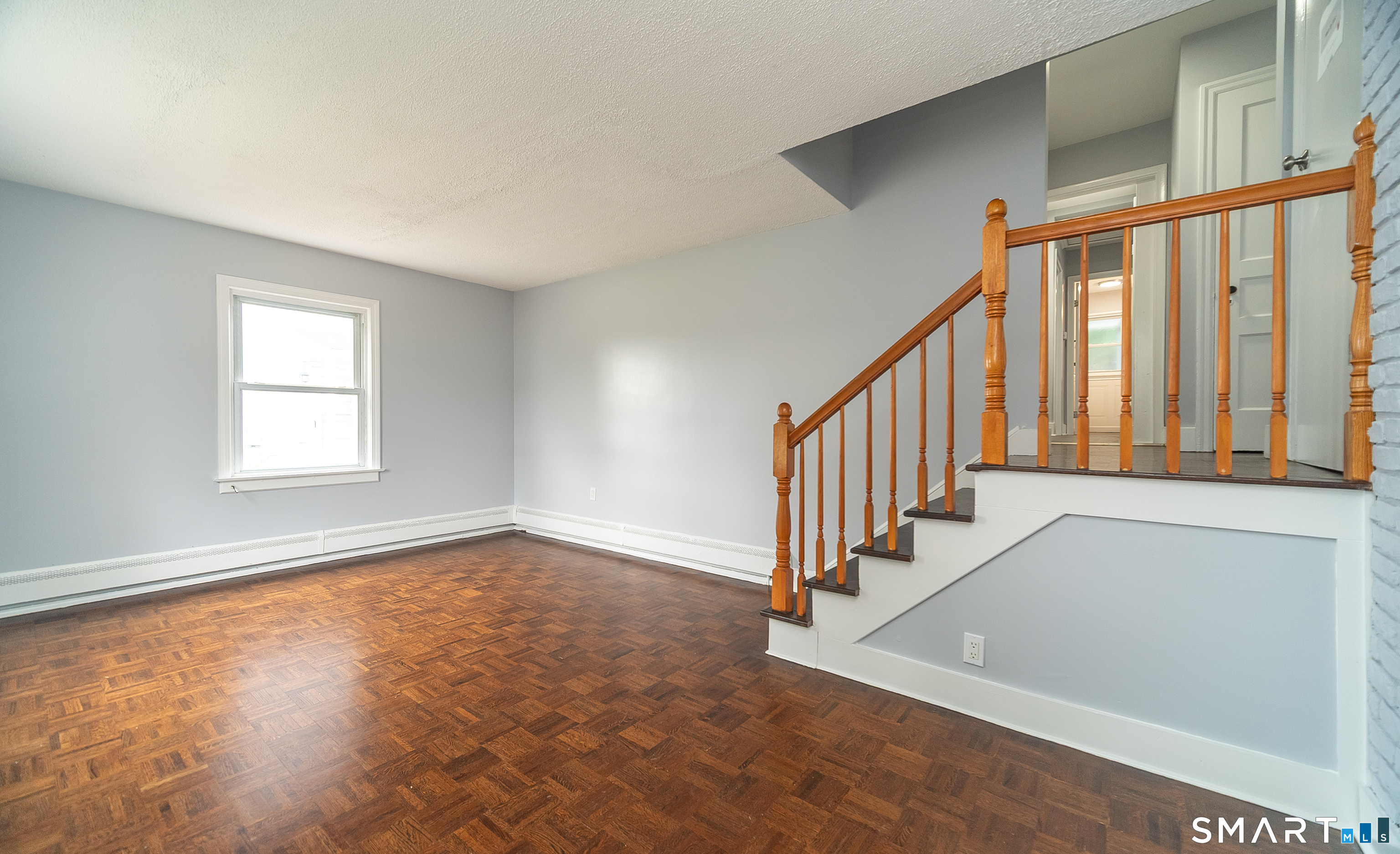 476 Ruth Street Bridgeport, CT 06606 - Photo 11 of 38
