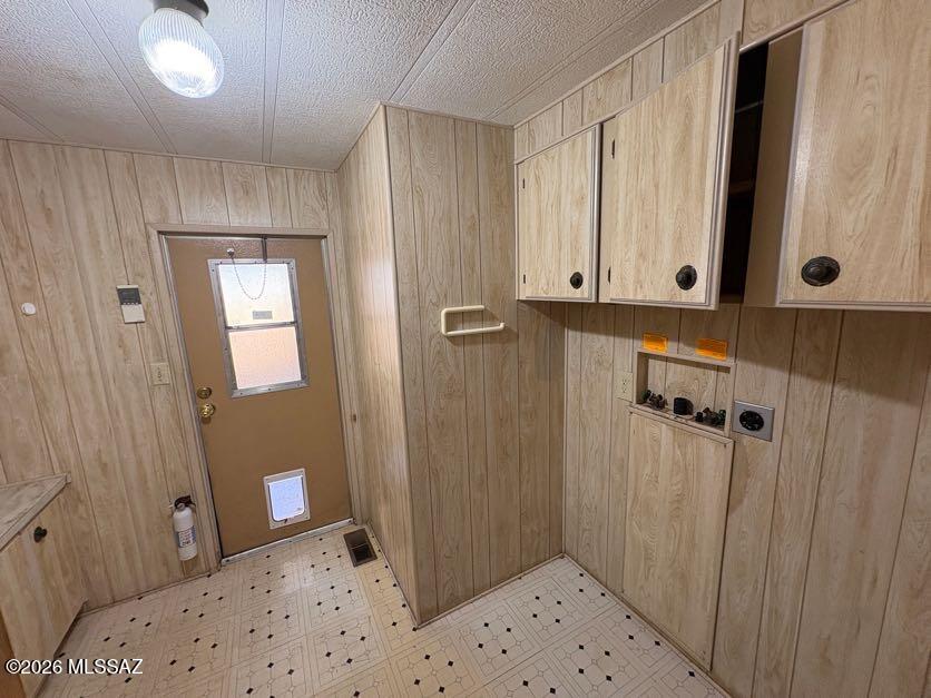 5788 West Rocking Cir Street Tucson, AZ 85713 - Photo 3 of 17 Laundry