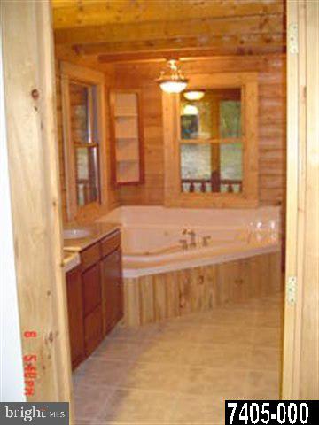 483 Quarry Road Delta, PA 17314 - Photo 9 of 15 Gallery Image 9