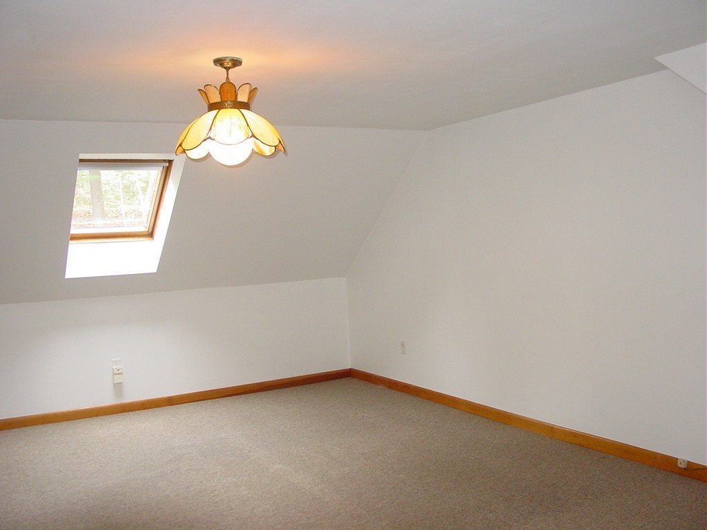 737 Rindge Road Fitchburg, MA 01420 - Photo 13 of 30 Gallery Image 13