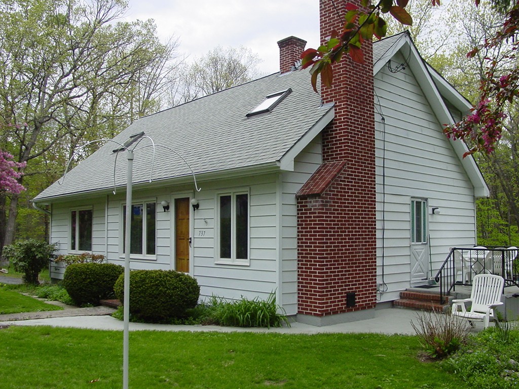 737 Rindge Road Fitchburg, MA 01420 - Photo 2 of 30 Gallery Image 2