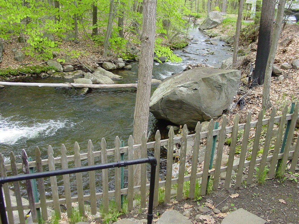737 Rindge Road Fitchburg, MA 01420 - Photo 27 of 30 Gallery Image 27