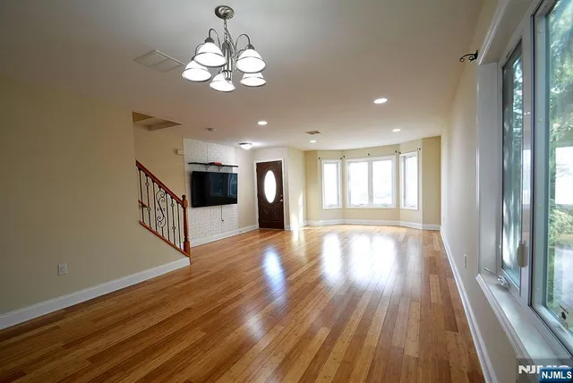 $639,900 | 12 Pulaski Place, Unit A, Hackensack, NJ 07601