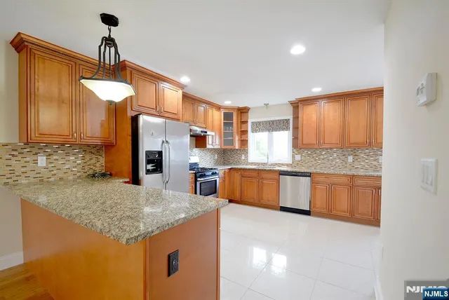 $639,900 | 12 Pulaski Place, Unit A, Hackensack, NJ 07601