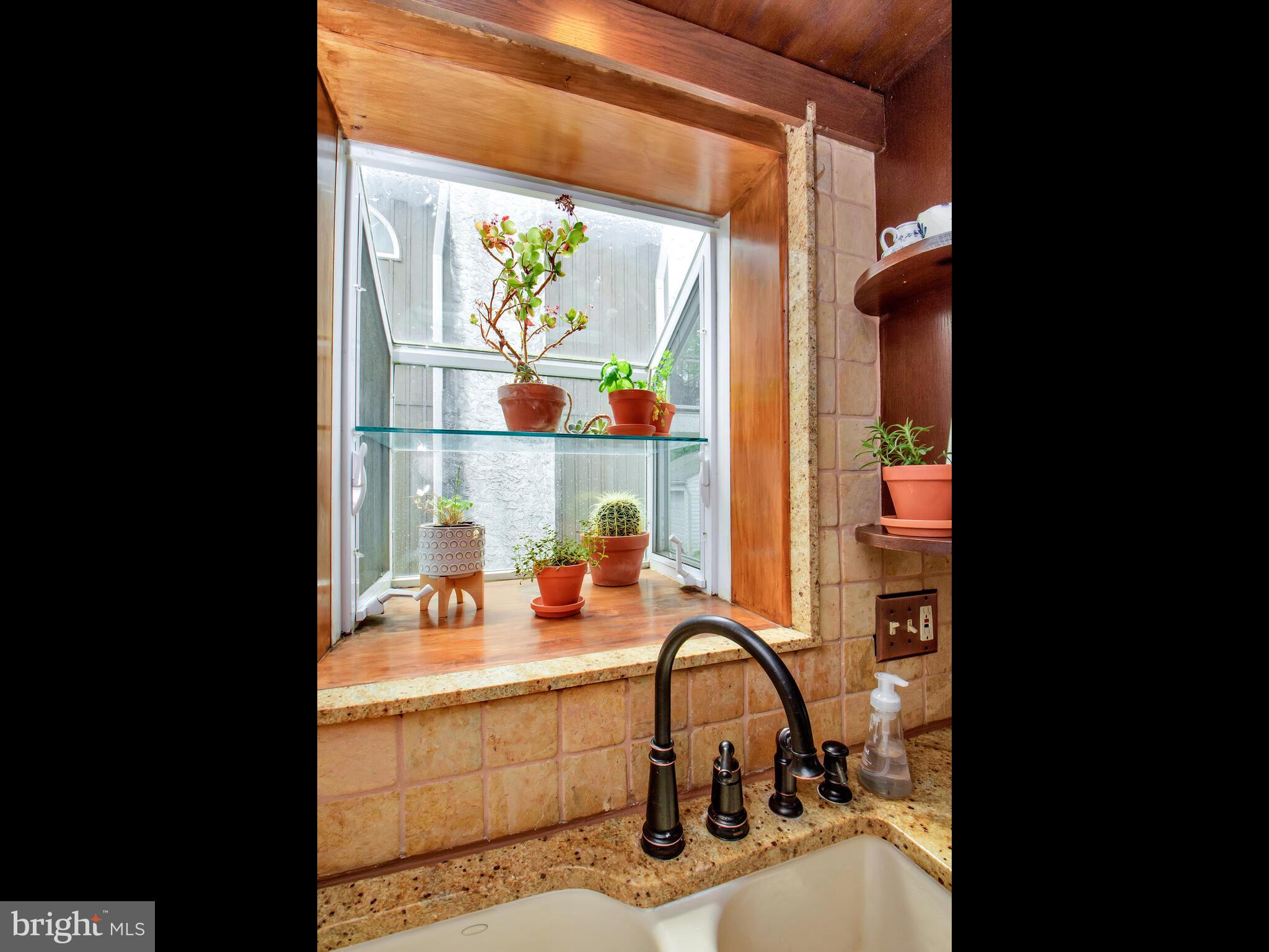 212 Valley View Road Media, PA 19063 - Photo 13 of 28 Window green house