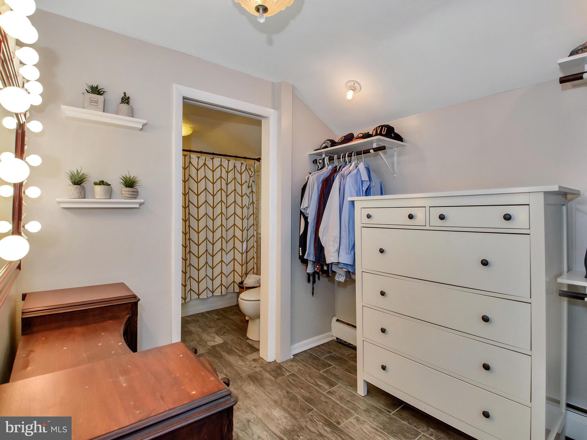 212 Valley View Road Media, PA 19063 - Photo 17 of 28 Primary bedroom dressing area