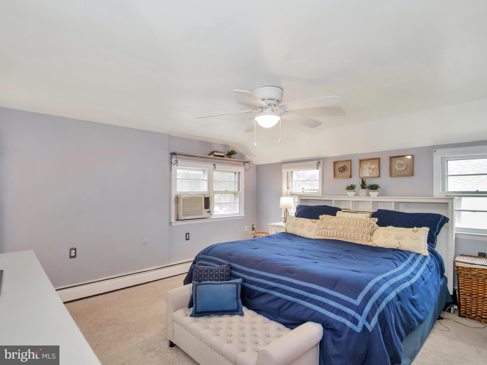 212 Valley View Road Media, PA 19063 - Photo 20 of 28 Primary bedroom