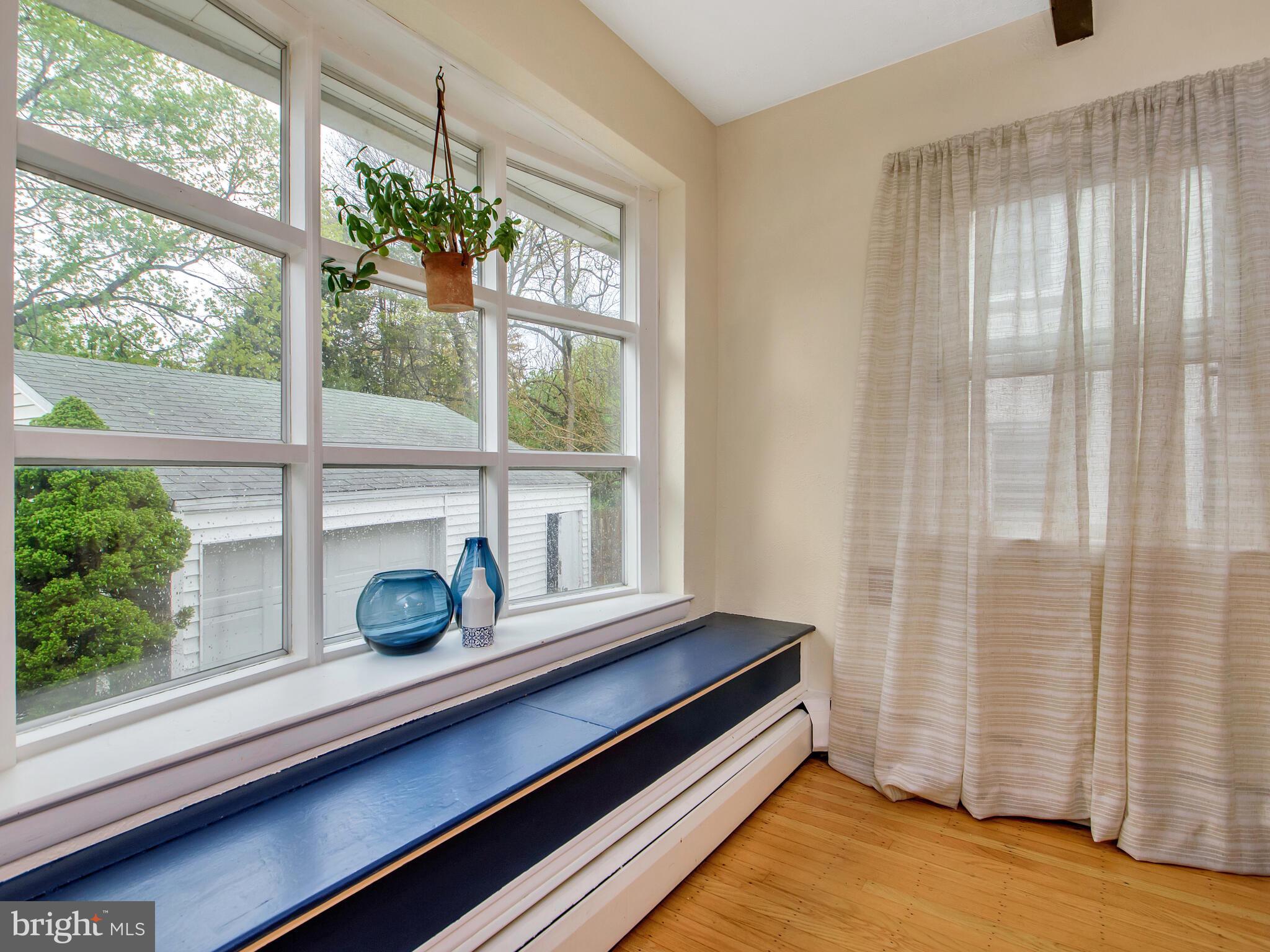 212 Valley View Road Media, PA 19063 - Photo 9 of 28 Window seat w/a view