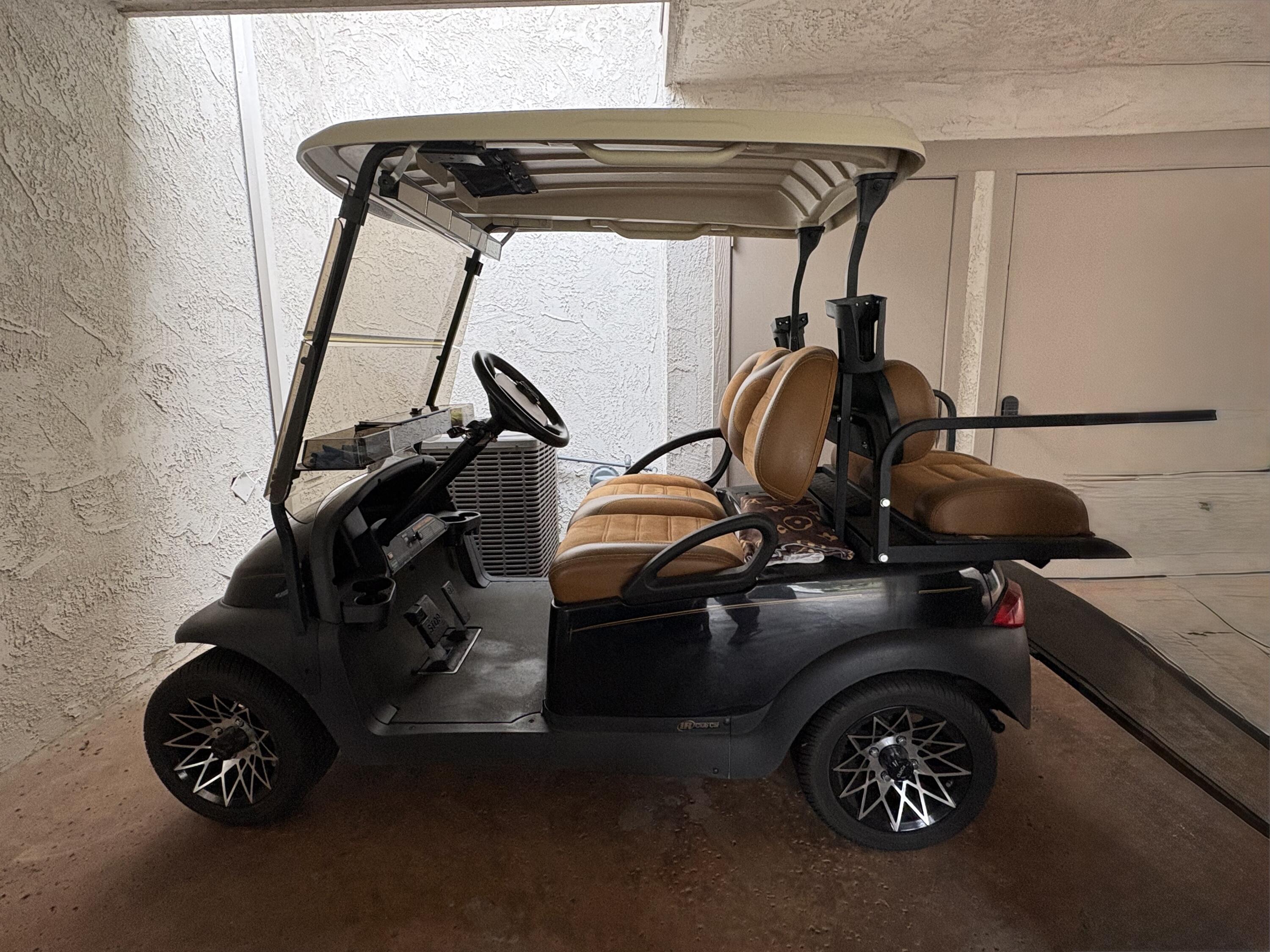 35082 Mission Hills Drive Rancho Mirage, CA 92270 - Photo 30 of 31 a view of a room with gym equipment