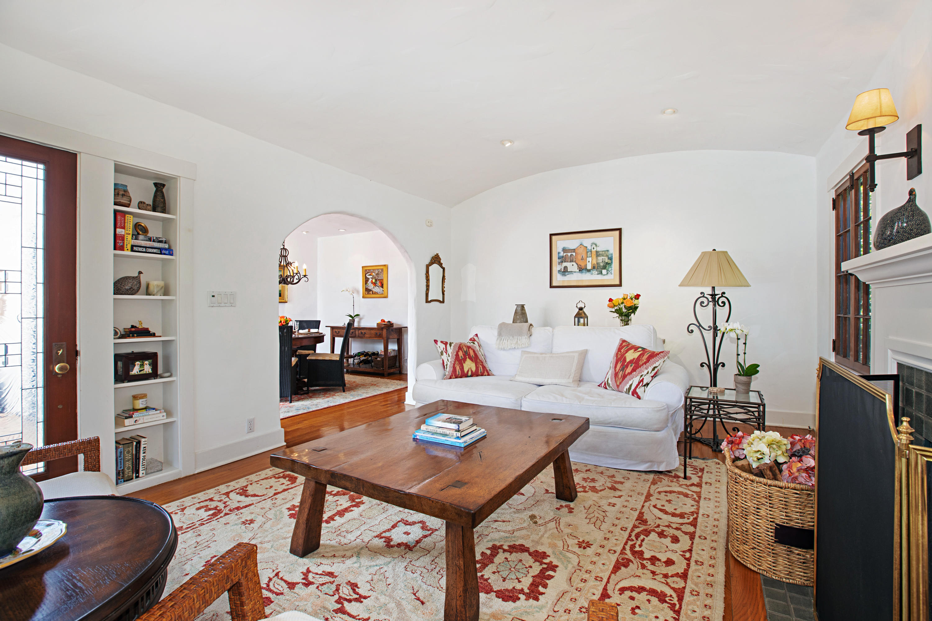 161 Hermosillo Road Montecito, CA 93108 - Photo 7 of 25 Living Room 5