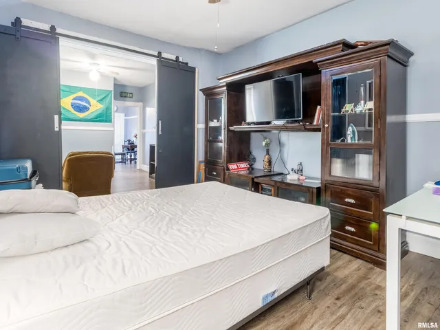 $215,000 | 373 North Cherry Street, Galesburg, IL 61401