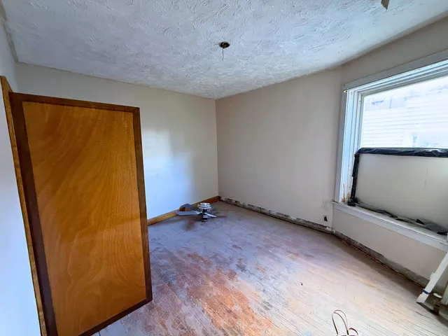 $330,000 | 5551 West Van Buren Street, Chicago, IL 60644