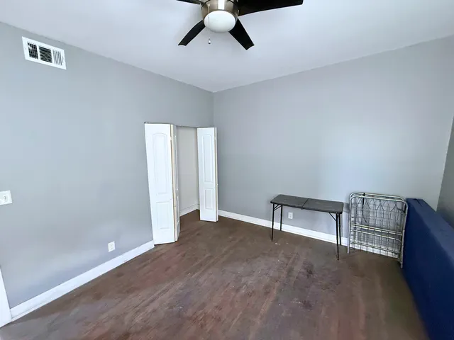 $330,000 | 5551 West Van Buren Street, Chicago, IL 60644