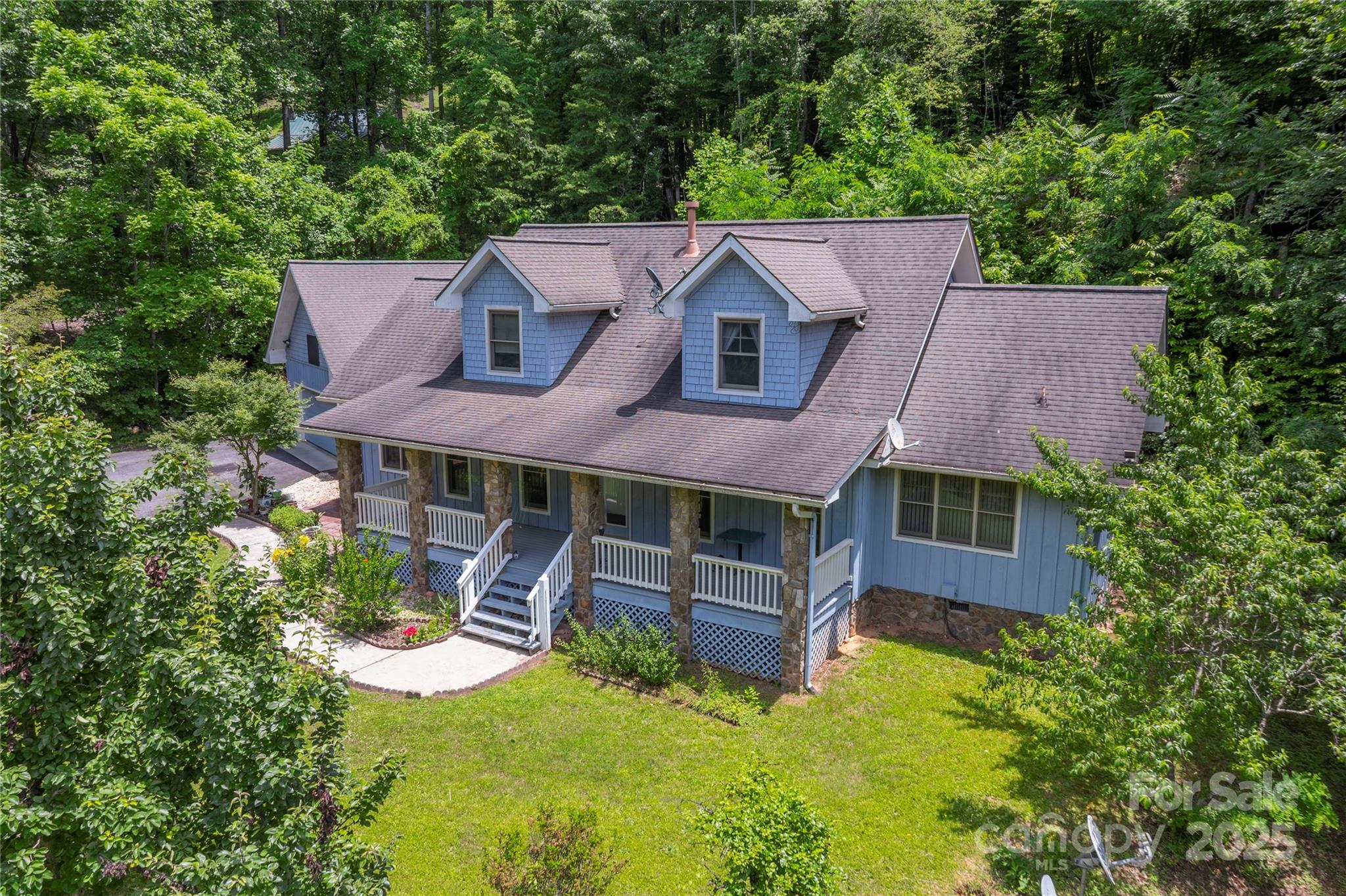 98 Choga Ridge Whittier, NC 28789 - Photo 3 of 28 an aerial view of a house