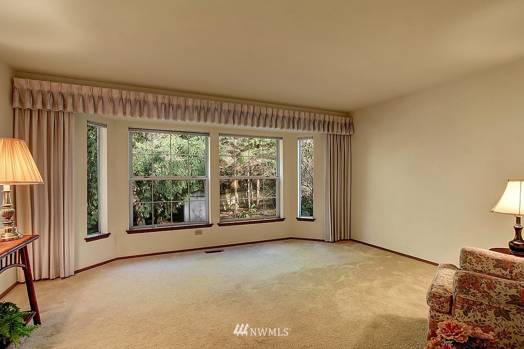 1017 215th Street Southeast Bothell, WA 98021 - Photo 14 of 24