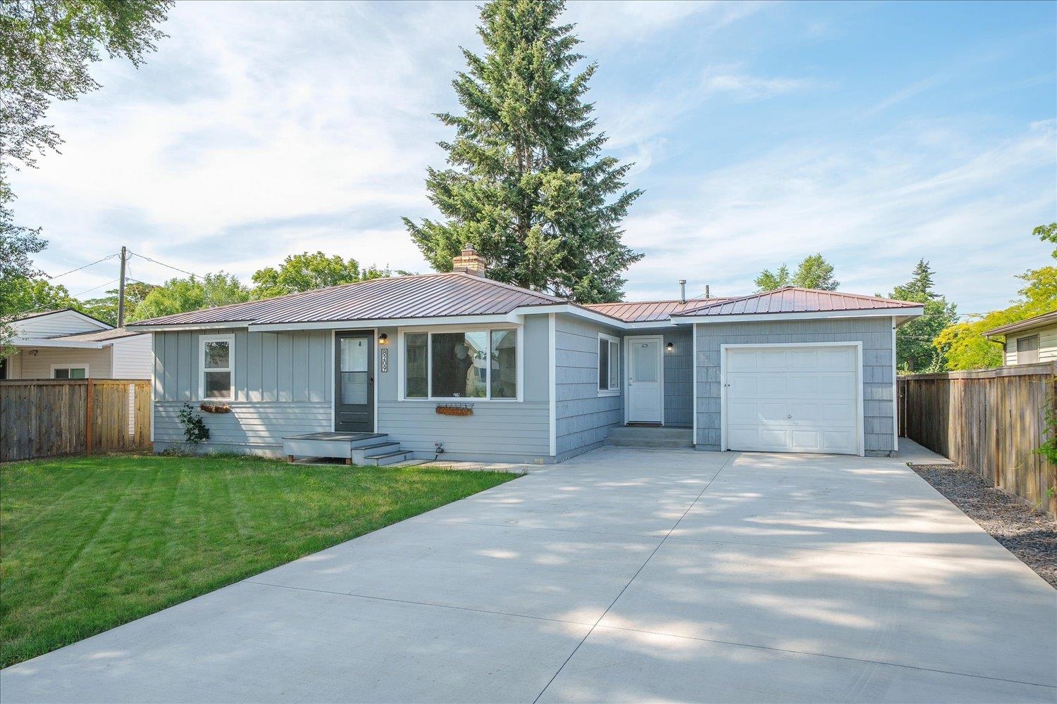 8209 East Indiana Avenue Spokane Valley, WA 99212 - Photo 1 of 48