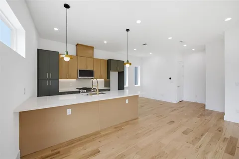 $619,000 | 4605 Belmont Avenue, Unit 201, Dallas, TX 75204