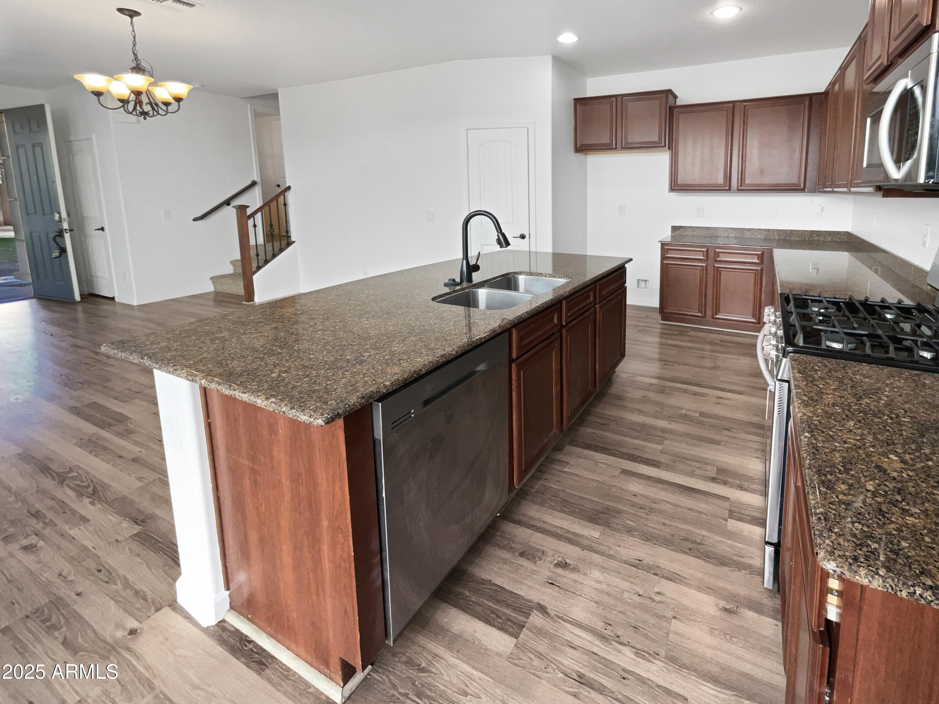 3489 South Bandit Road Gilbert, AZ 85297 - Photo 11 of 31 photo_11